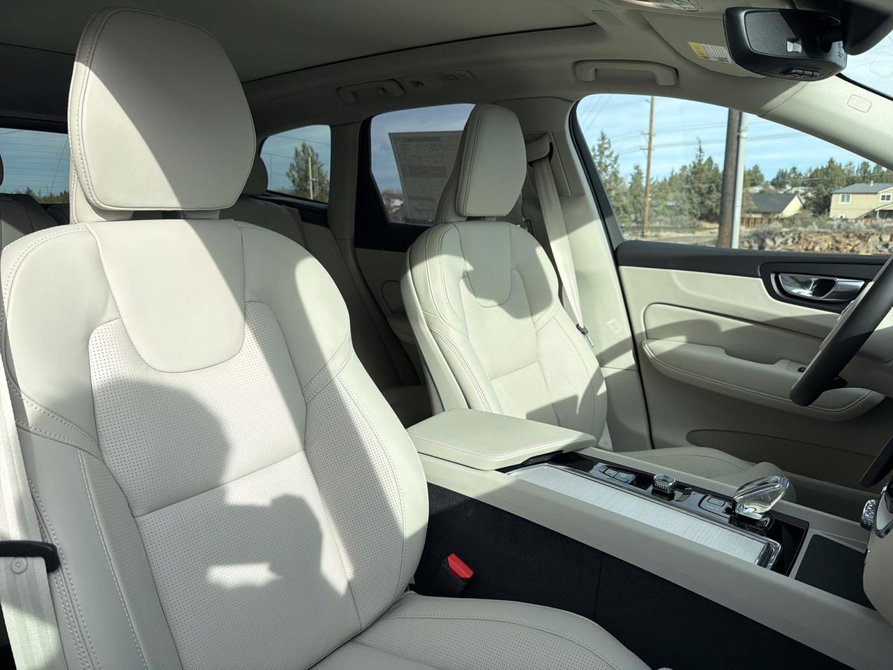 2026 Volvo XC60 B5 Ultra Bend OR