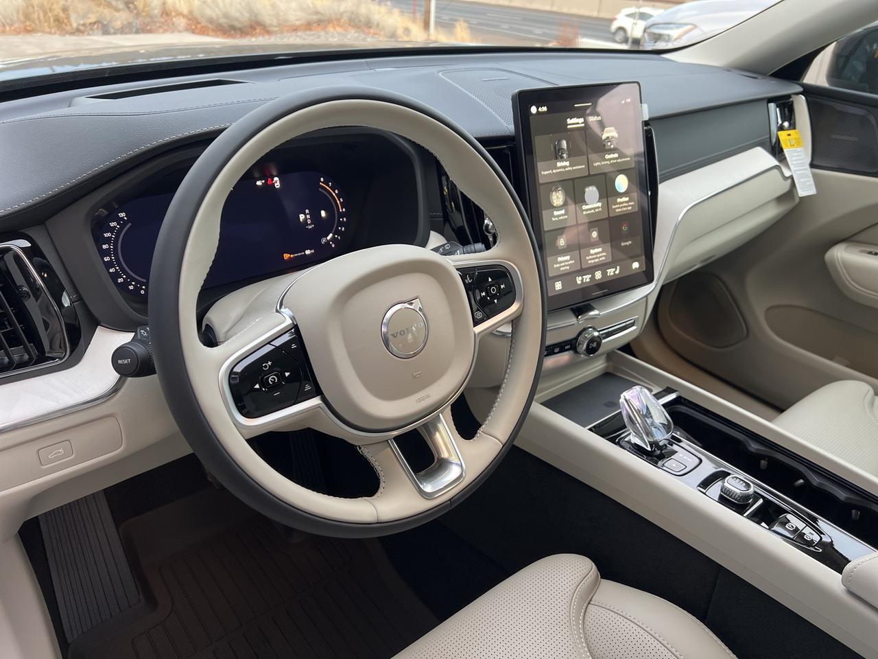 2026 Volvo XC60 B5 Ultra Bend OR