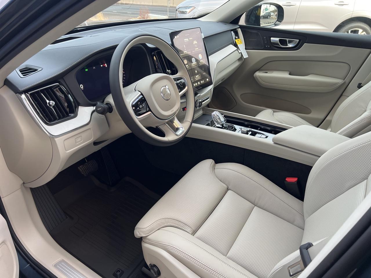 2026 Volvo XC60 B5 Ultra Bend OR