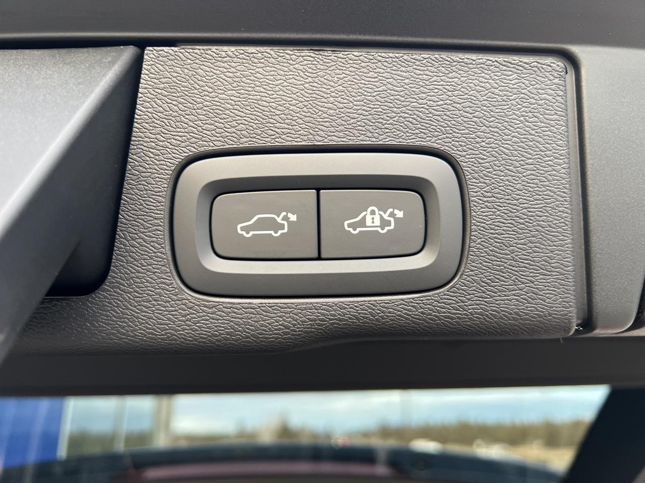 2026 Volvo XC60 B5 Ultra Bend OR