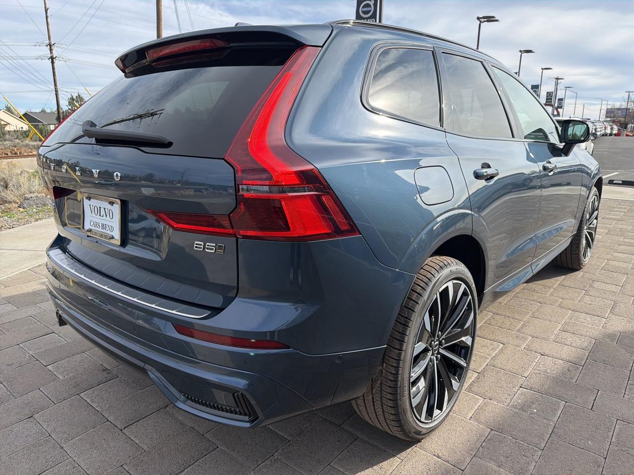 2026 Volvo XC60 B5 Ultra Bend OR