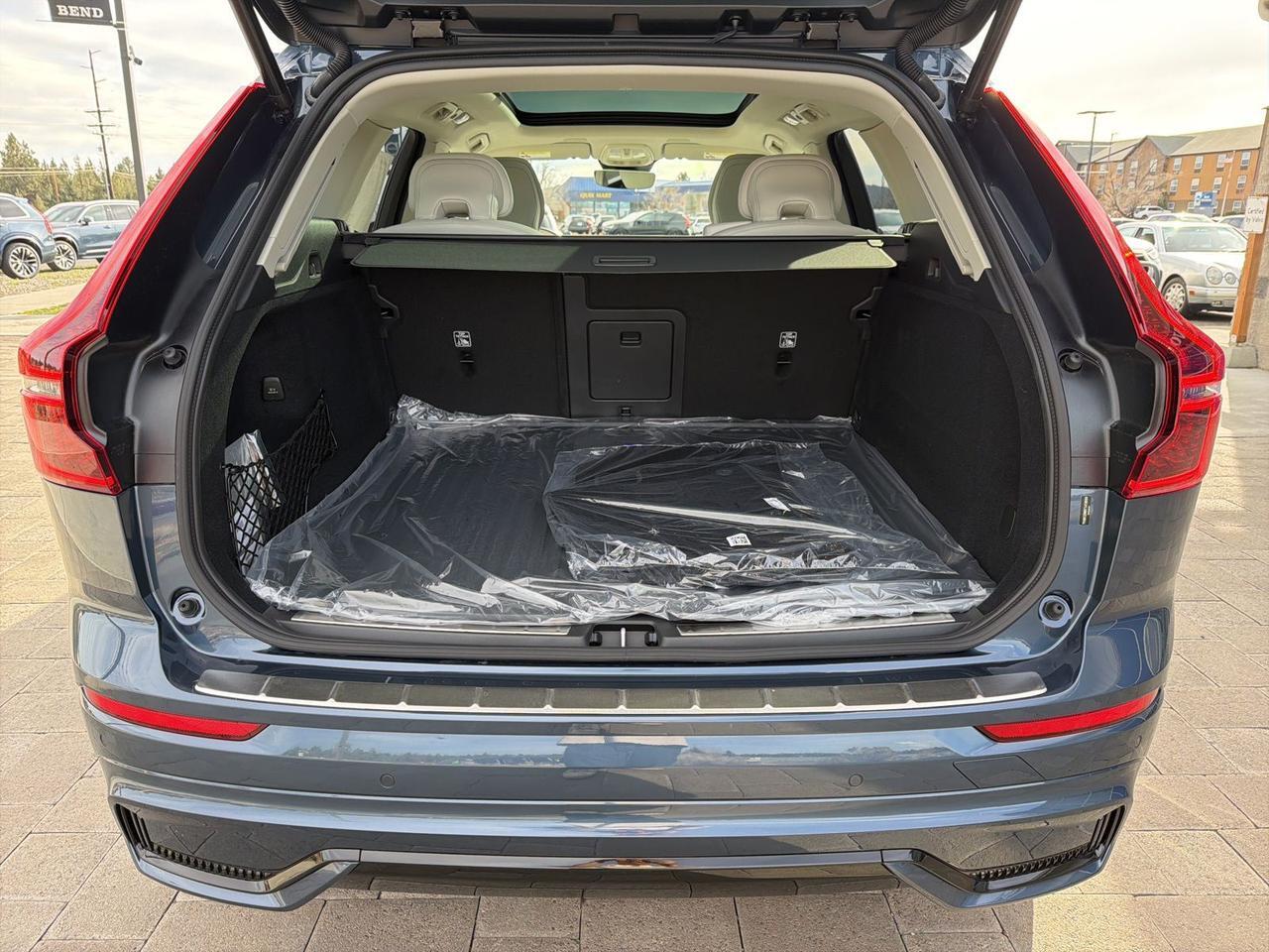 2026 Volvo XC60 B5 Ultra Bend OR