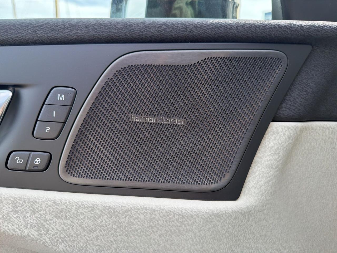 2026 Volvo XC60 B5 Ultra Bend OR