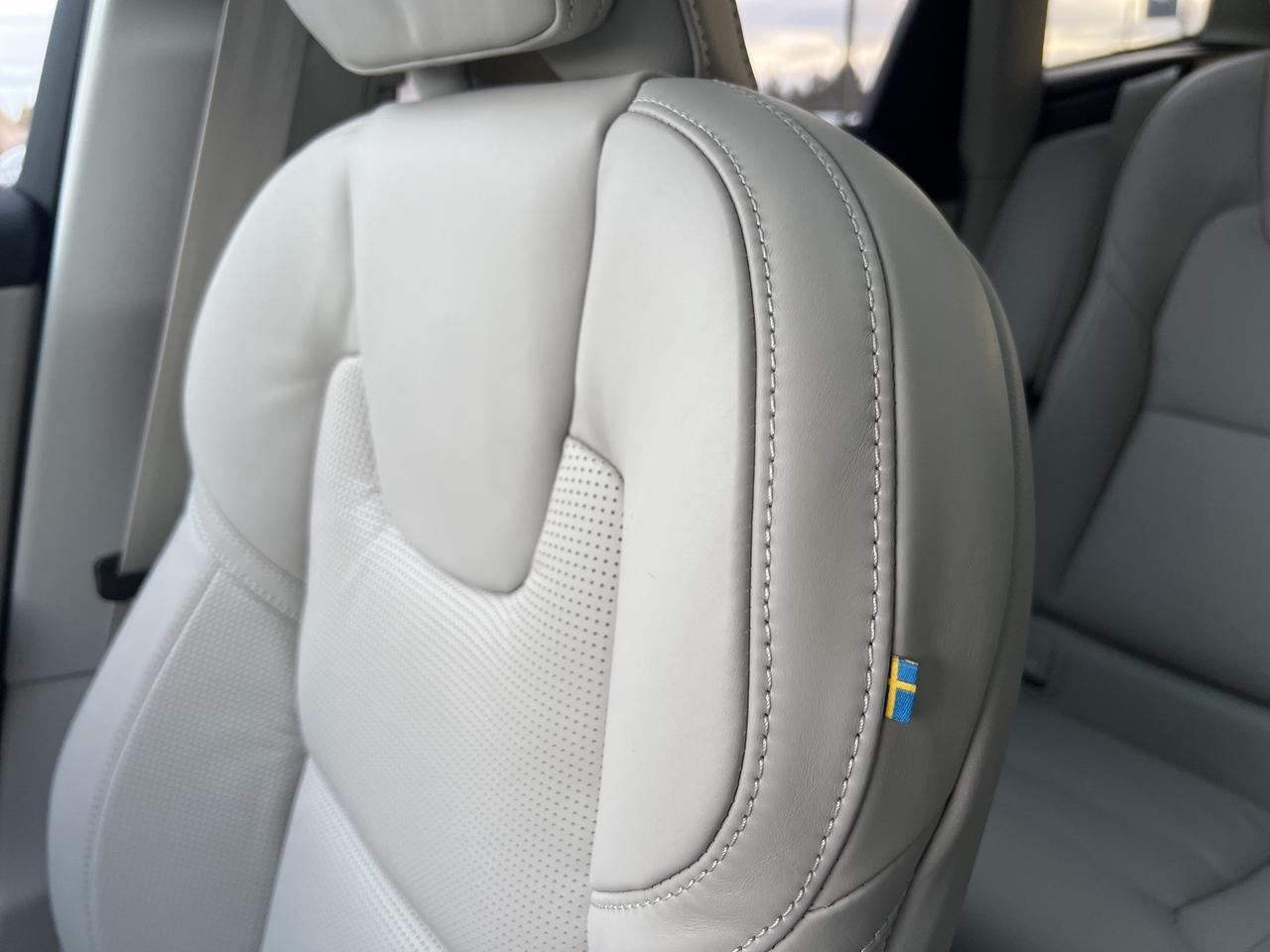 2026 Volvo XC60 B5 Ultra Bend OR