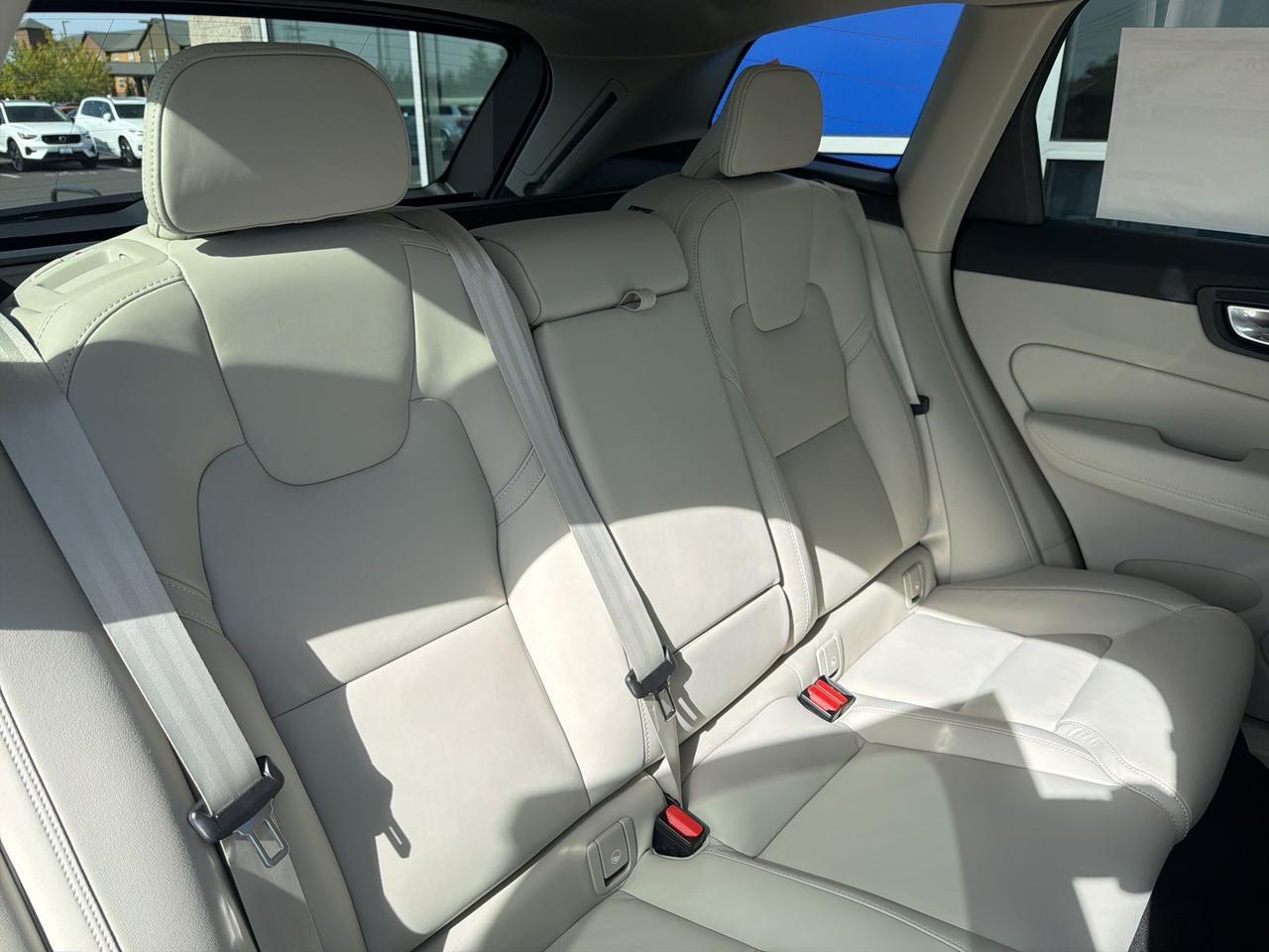 2026 Volvo XC60 B5 Ultra Bend OR