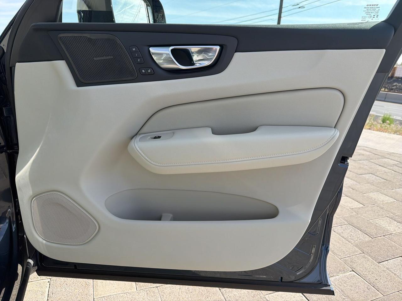 2026 Volvo XC60 B5 Ultra Bend OR