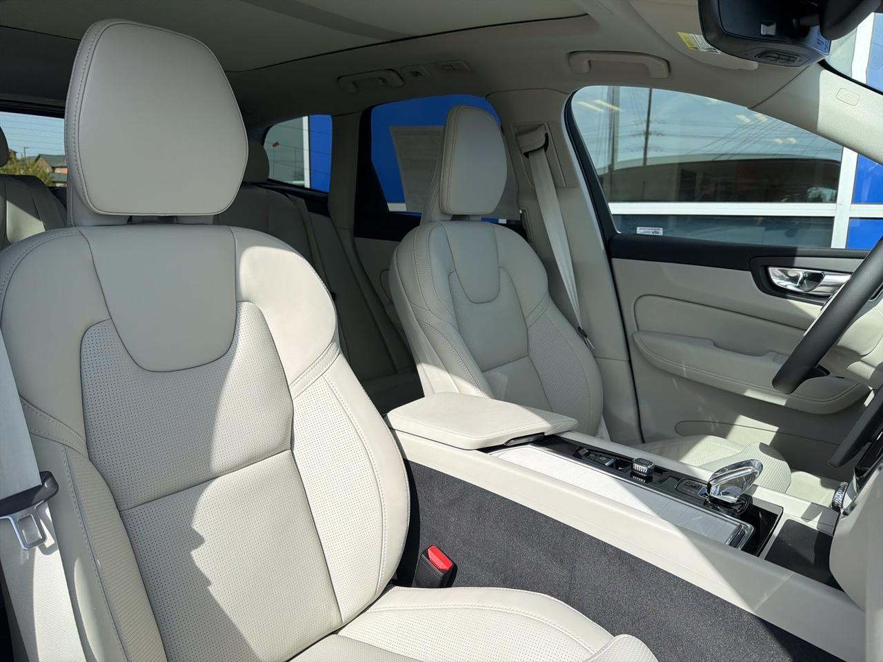 2026 Volvo XC60 B5 Ultra Bend OR