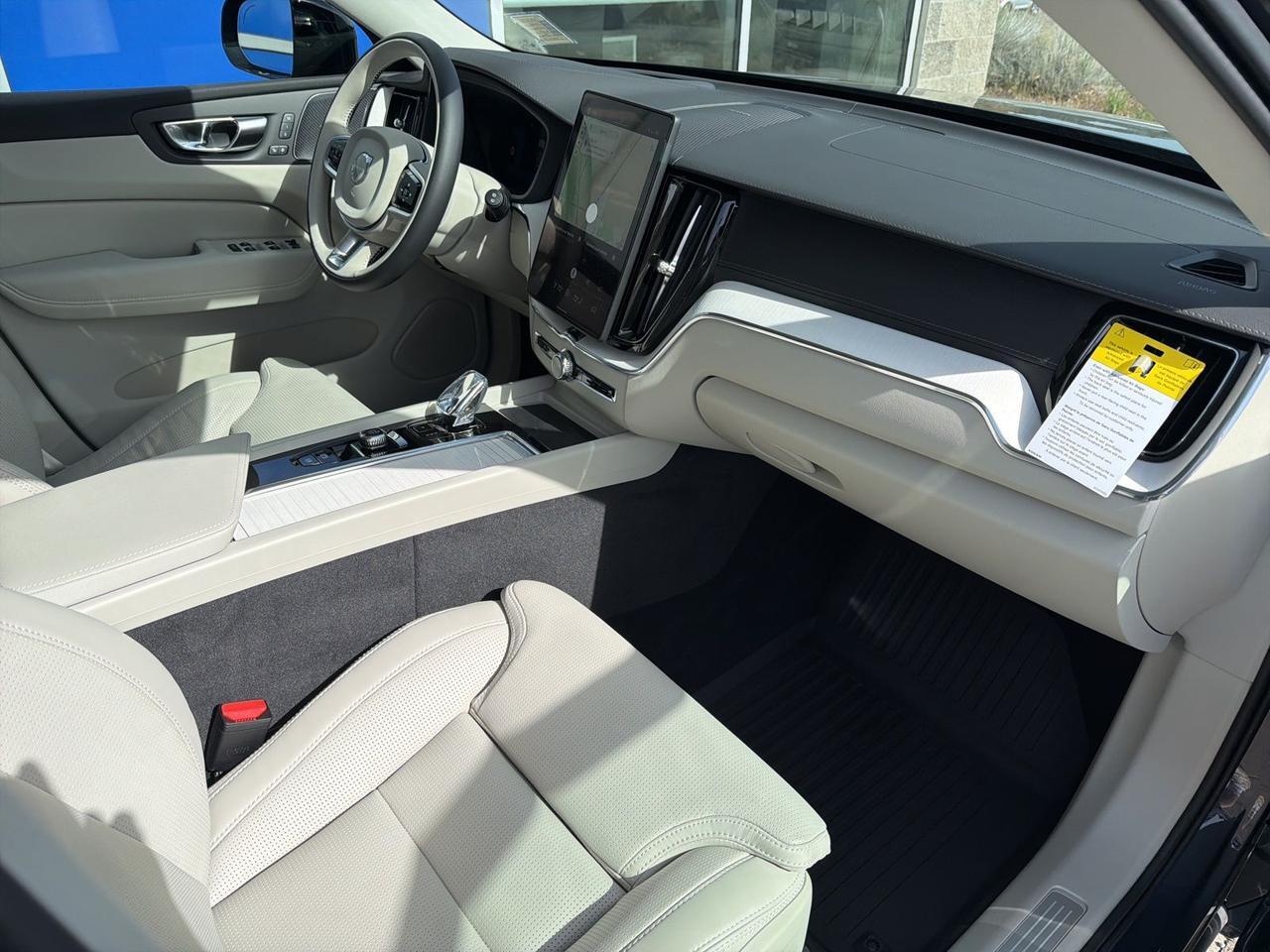 2026 Volvo XC60 B5 Ultra Bend OR