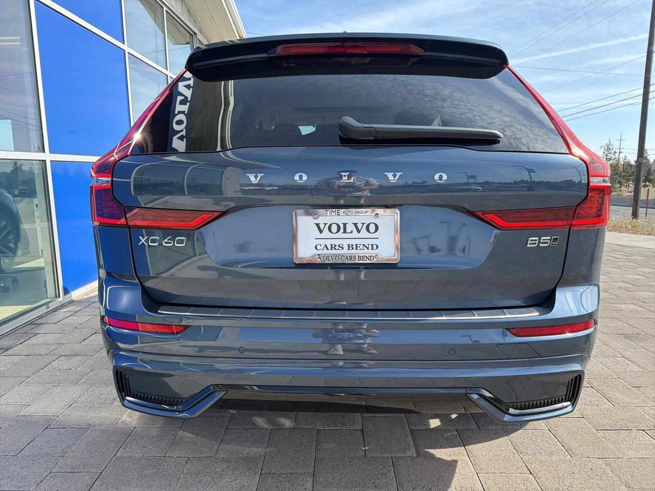2026 Volvo XC60 B5 Ultra Bend OR