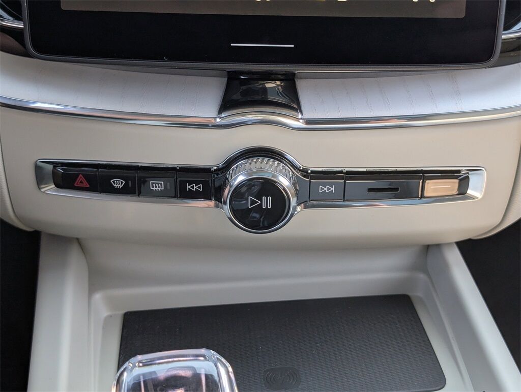 2026 Volvo XC60 B5 Ultra Hunt Valley MD