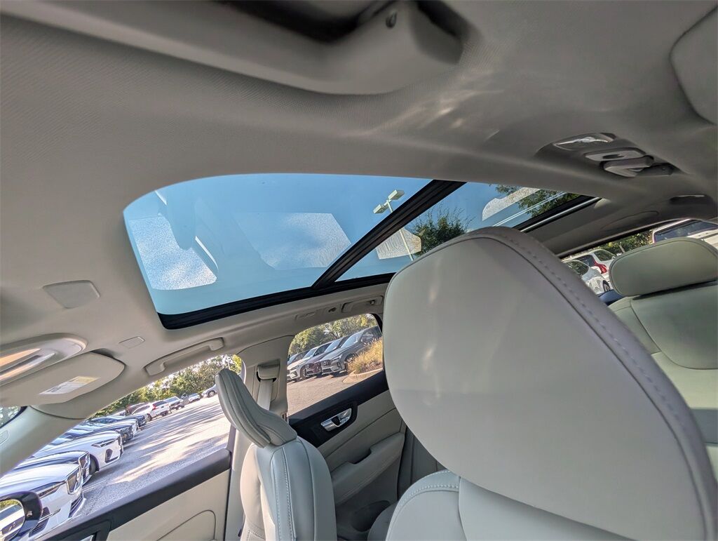 2026 Volvo XC60 B5 Ultra Hunt Valley MD