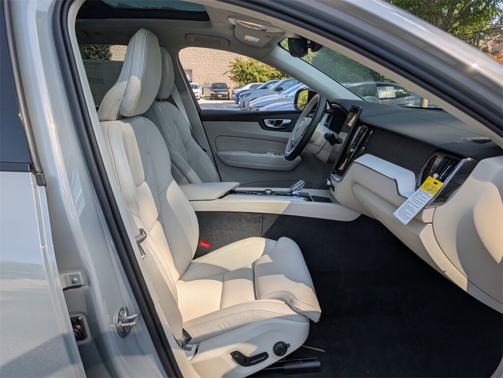 2026 Volvo XC60 B5 Ultra Hunt Valley MD