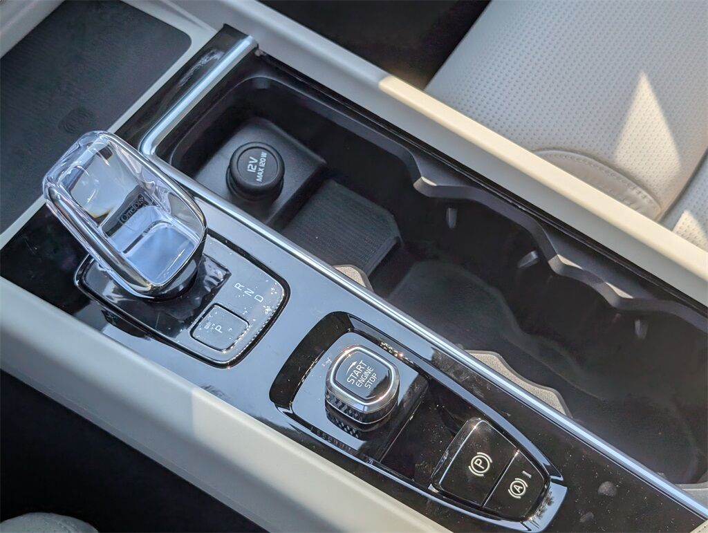 2026 Volvo XC60 B5 Ultra Hunt Valley MD