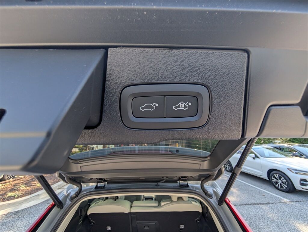 2026 Volvo XC60 B5 Ultra Hunt Valley MD
