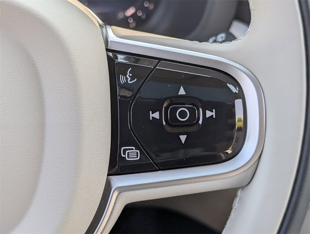2026 Volvo XC60 B5 Ultra Hunt Valley MD