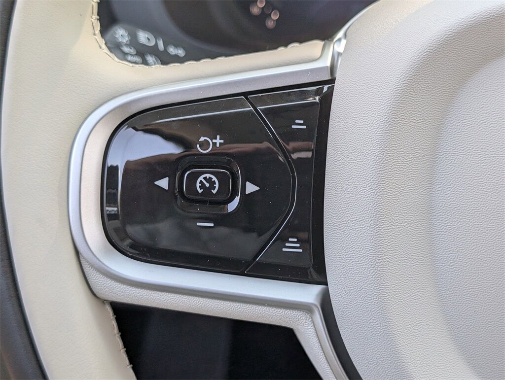 2026 Volvo XC60 B5 Ultra Hunt Valley MD
