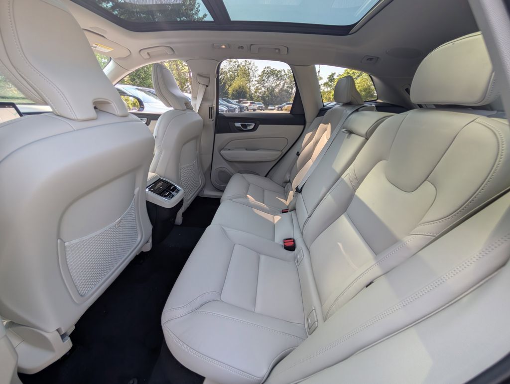 2026 Volvo XC60 B5 Ultra Hunt Valley MD
