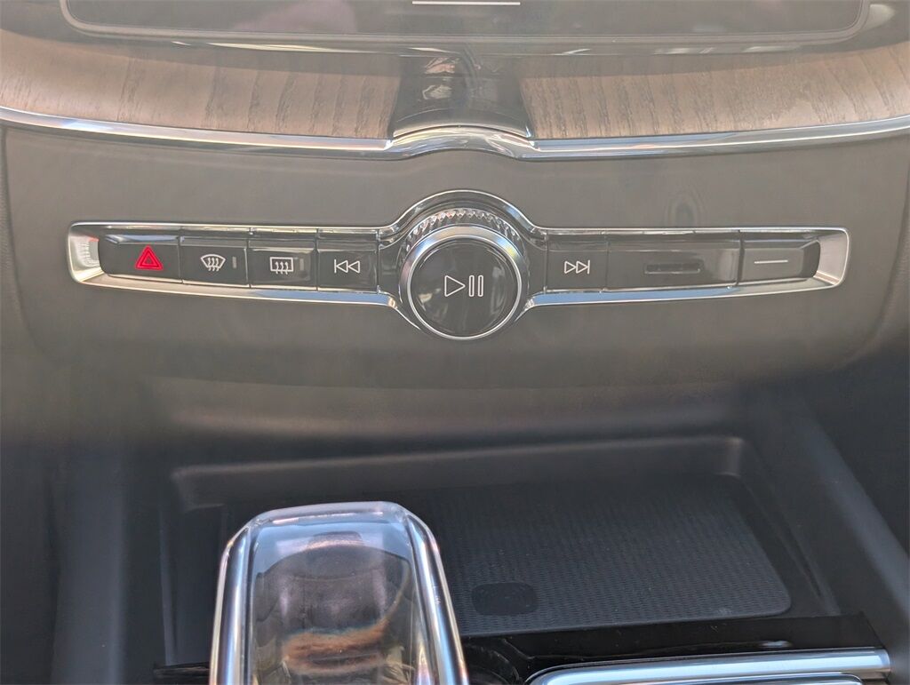 2026 Volvo XC60 B5 Ultra Hunt Valley MD