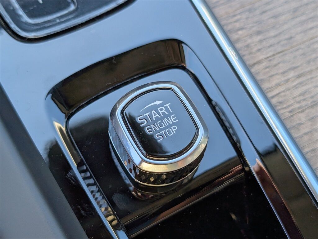 2026 Volvo XC60 B5 Ultra Hunt Valley MD