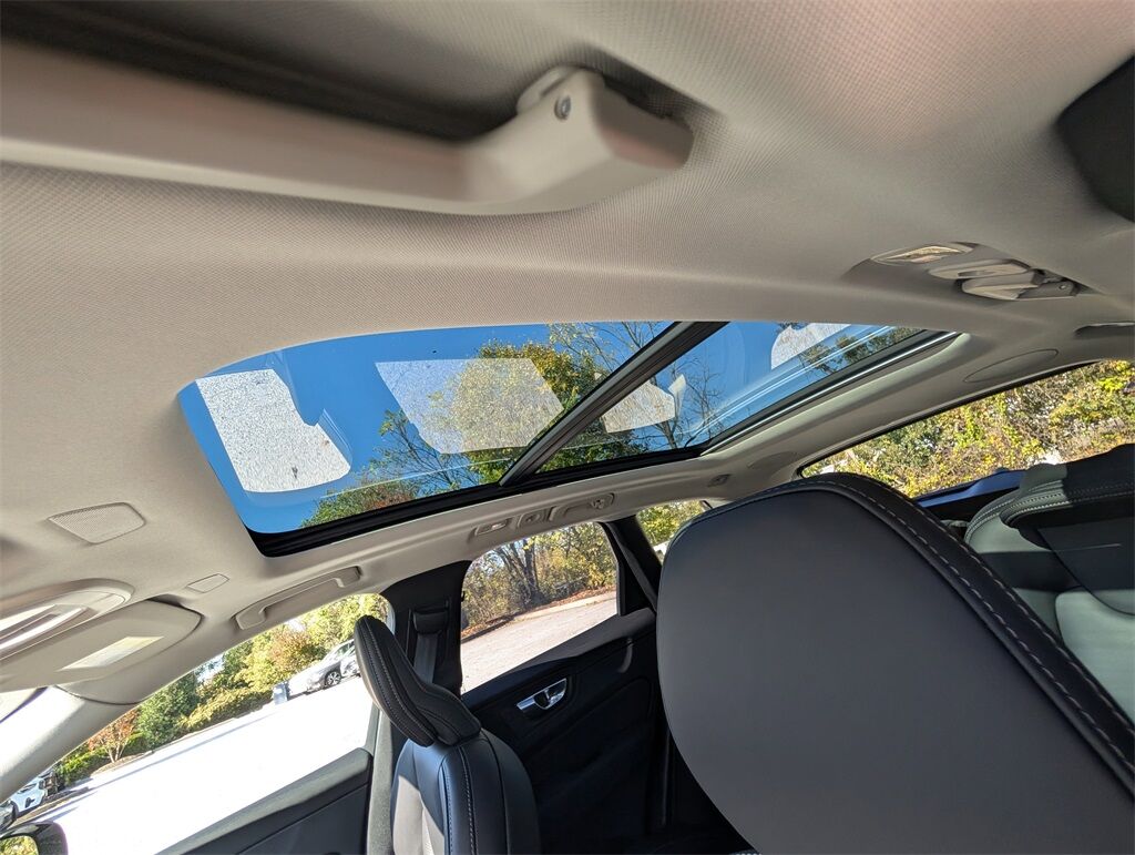 2026 Volvo XC60 B5 Ultra Hunt Valley MD