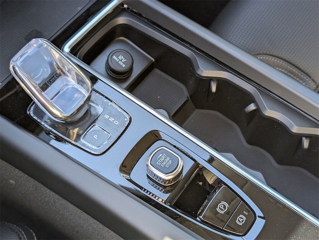 2026 Volvo XC60 B5 Ultra Hunt Valley MD