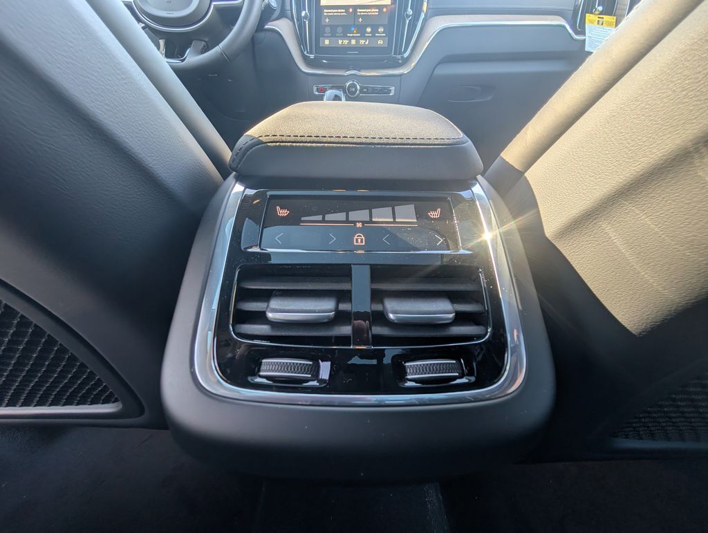 2026 Volvo XC60 B5 Ultra Hunt Valley MD