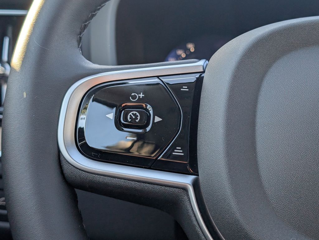 2026 Volvo XC60 B5 Ultra Hunt Valley MD