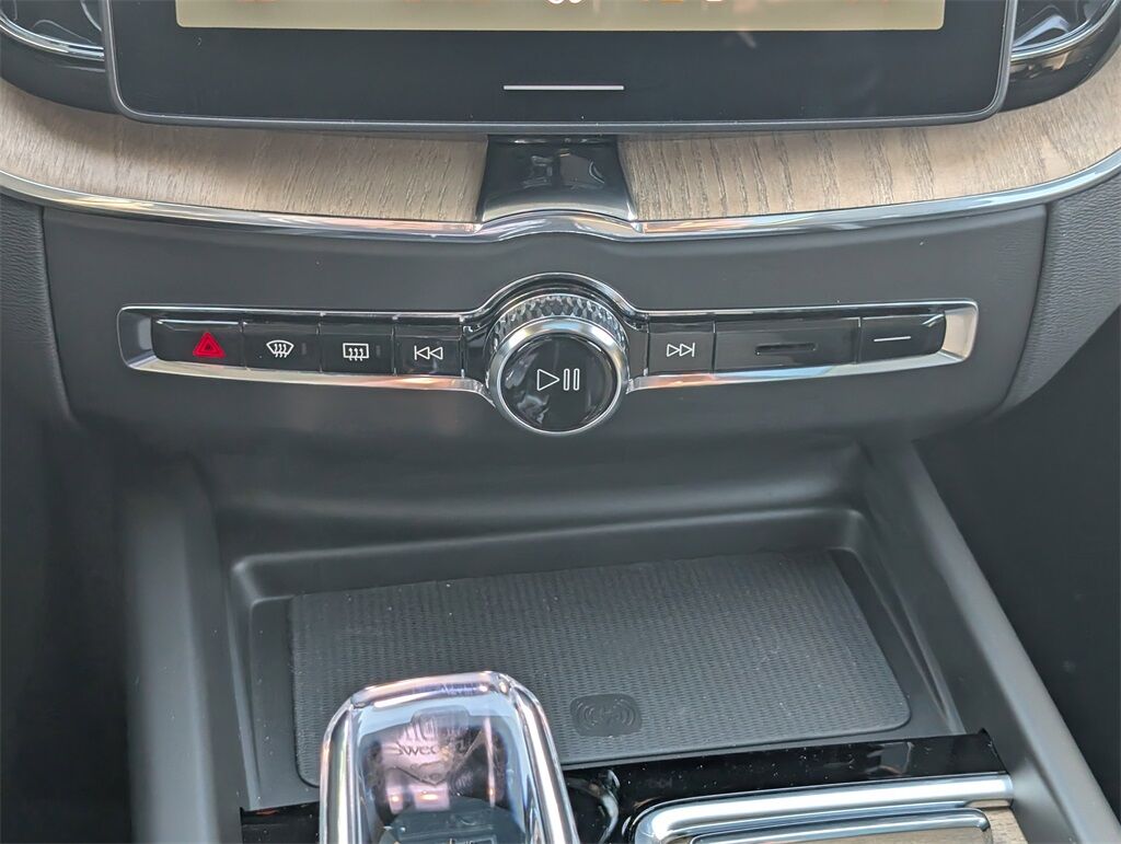 2026 Volvo XC60 B5 Ultra Hunt Valley MD