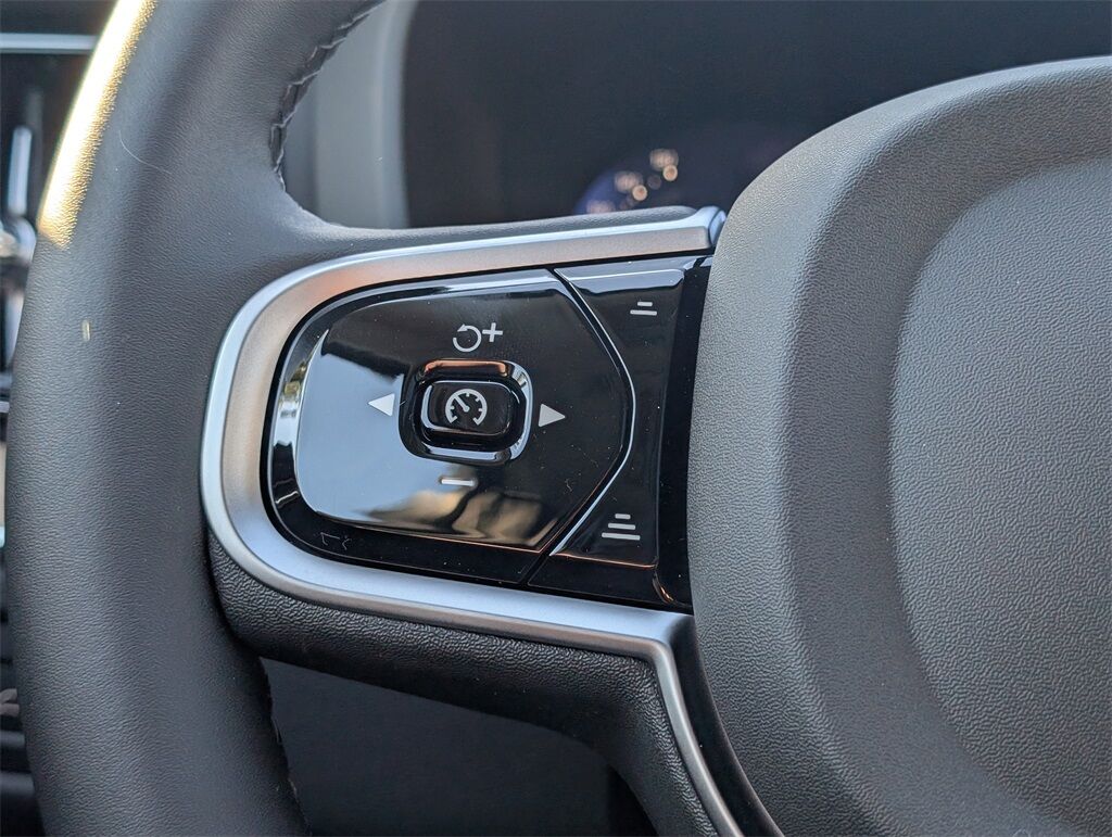 2026 Volvo XC60 B5 Ultra Hunt Valley MD