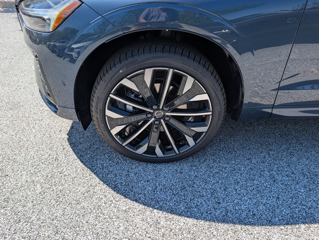 2026 Volvo XC60 B5 Ultra Hunt Valley MD