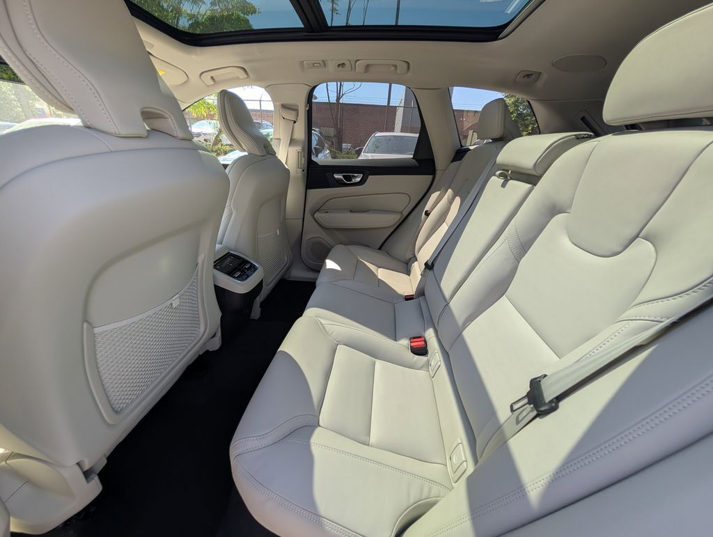 2026 Volvo XC60 B5 Ultra Hunt Valley MD