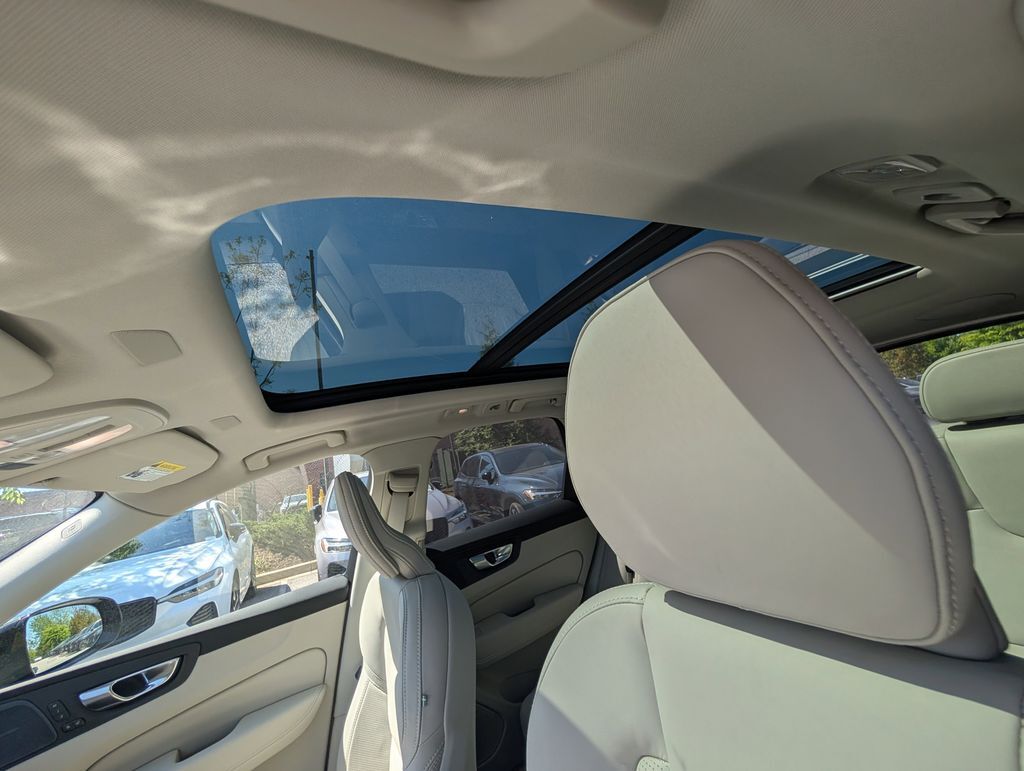 2026 Volvo XC60 B5 Ultra Hunt Valley MD