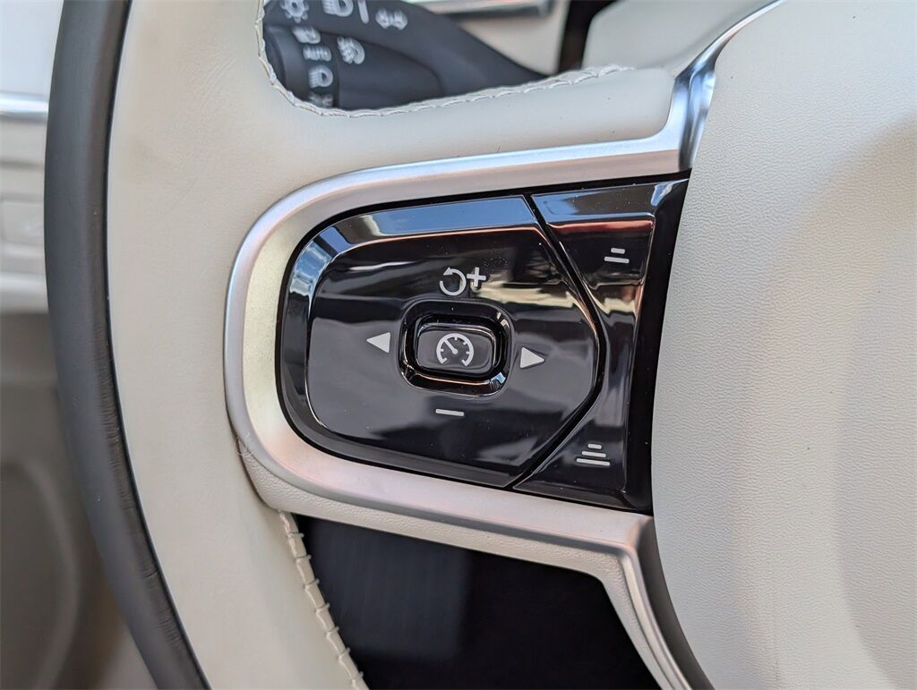 2026 Volvo XC60 B5 Ultra Hunt Valley MD