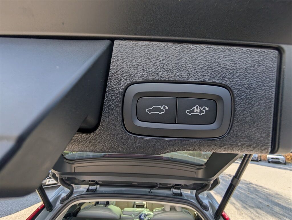 2026 Volvo XC60 B5 Ultra Hunt Valley MD