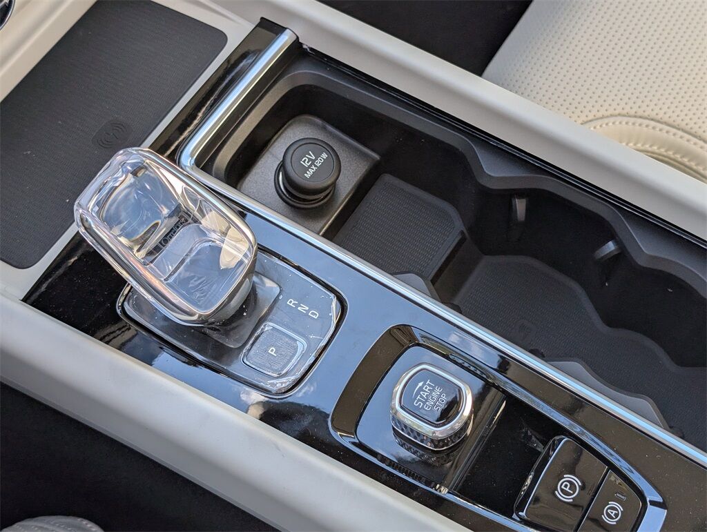 2026 Volvo XC60 B5 Ultra Hunt Valley MD