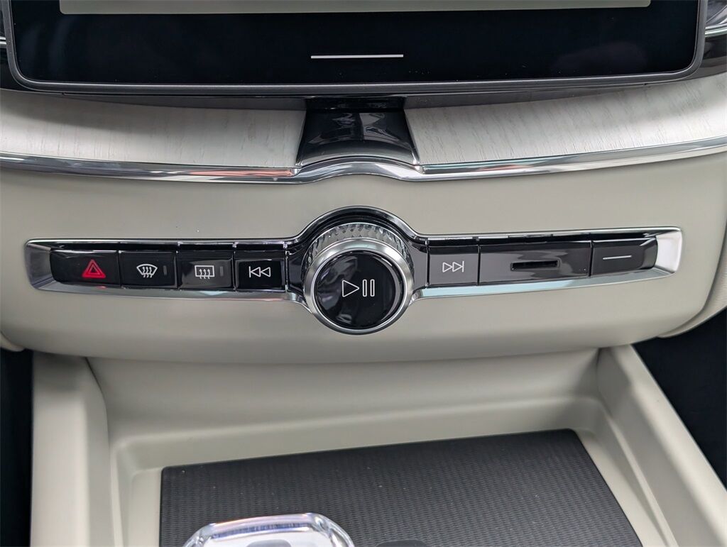 2026 Volvo XC60 B5 Ultra Hunt Valley MD