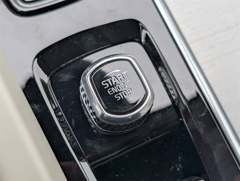 2026 Volvo XC60 B5 Ultra Hunt Valley MD