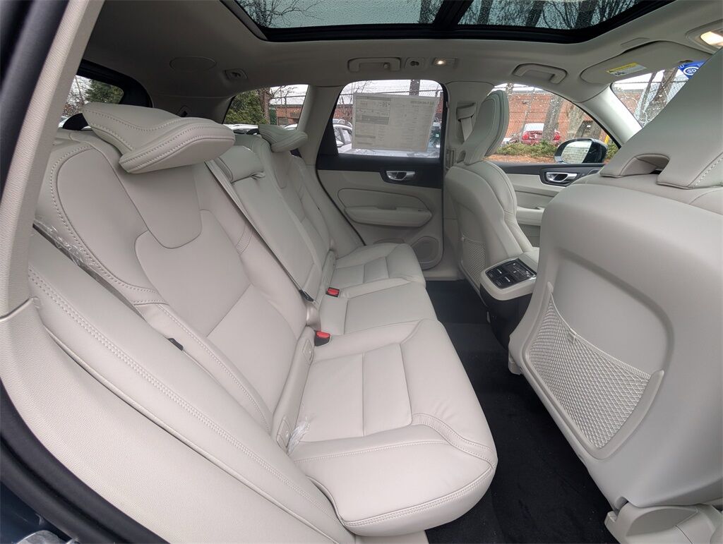 2026 Volvo XC60 B5 Ultra Hunt Valley MD