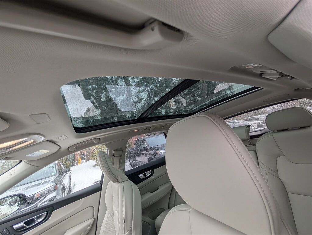 2026 Volvo XC60 B5 Ultra Hunt Valley MD