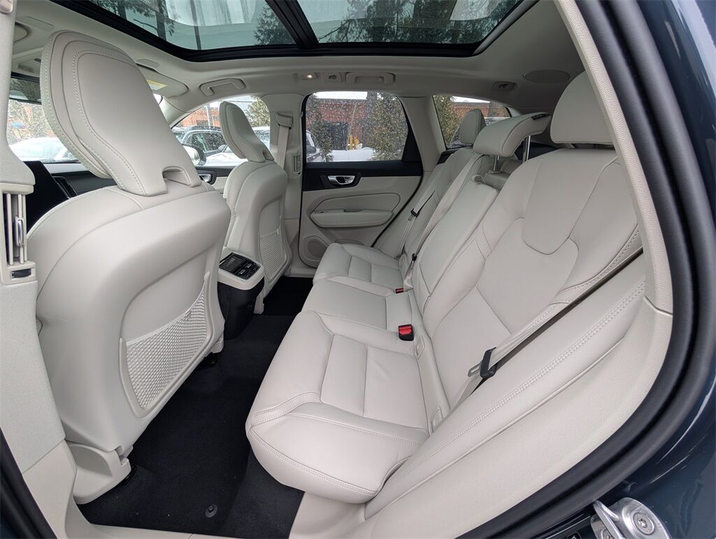 2026 Volvo XC60 B5 Ultra Hunt Valley MD