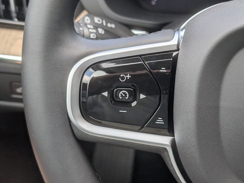 2026 Volvo XC60 B5 Ultra Hunt Valley MD