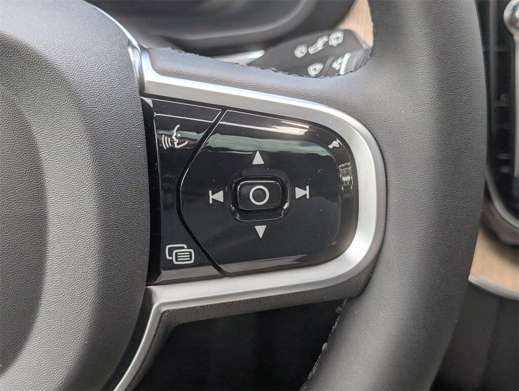 2026 Volvo XC60 B5 Ultra Hunt Valley MD