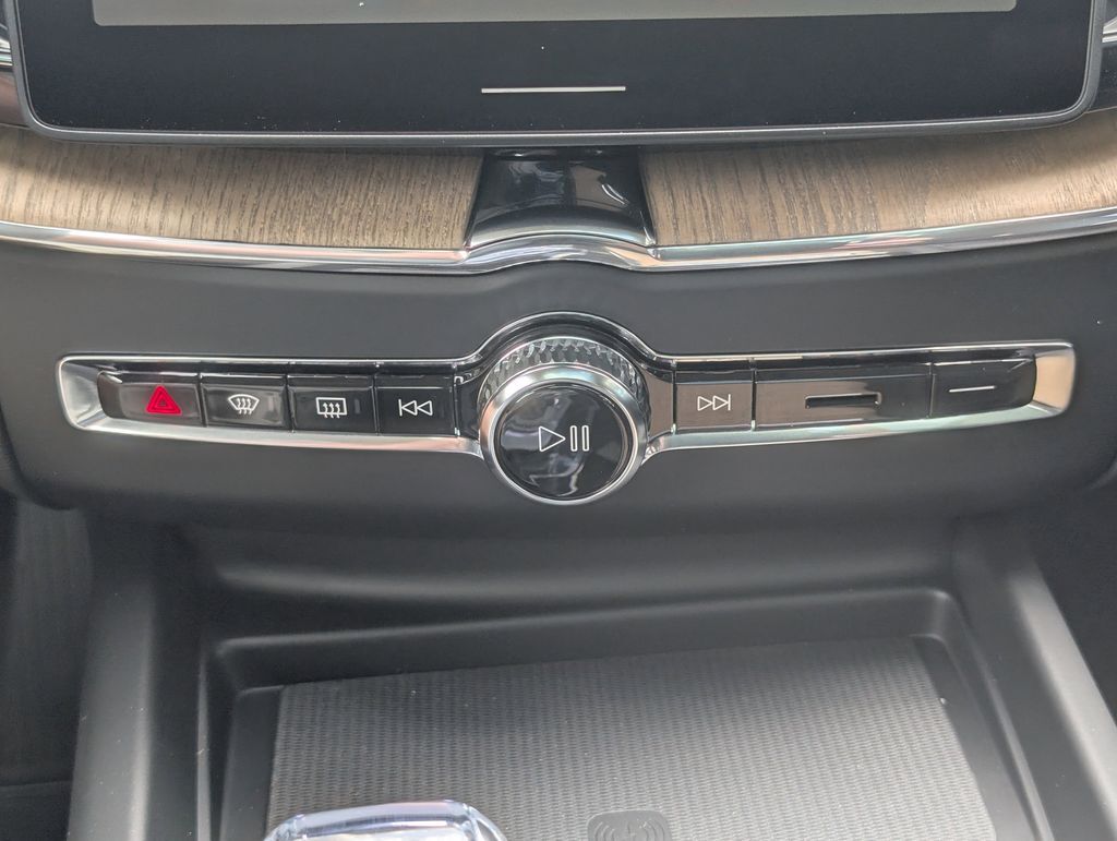 2026 Volvo XC60 B5 Ultra Hunt Valley MD