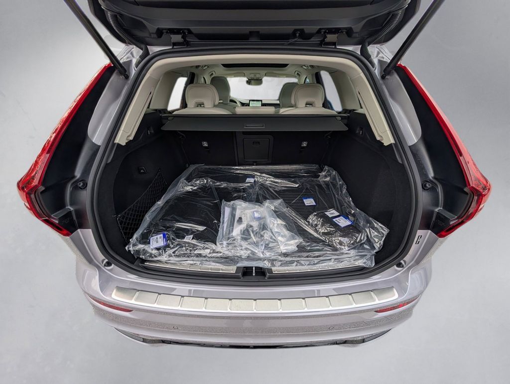 2026 Volvo XC60 B5 Ultra Hunt Valley MD