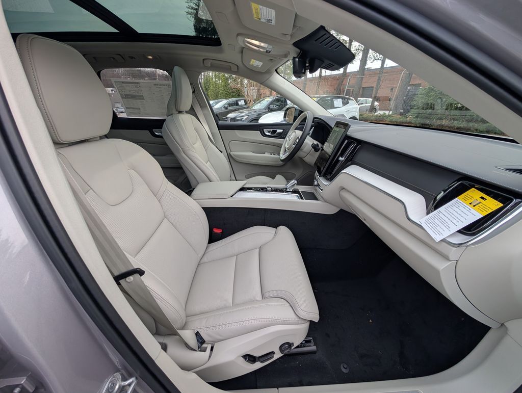 2026 Volvo XC60 B5 Ultra Hunt Valley MD