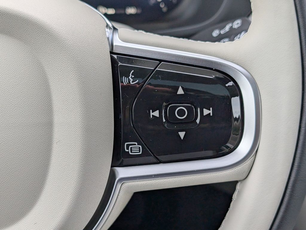 2026 Volvo XC60 B5 Ultra Hunt Valley MD