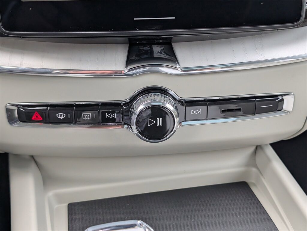 2026 Volvo XC60 B5 Ultra Hunt Valley MD