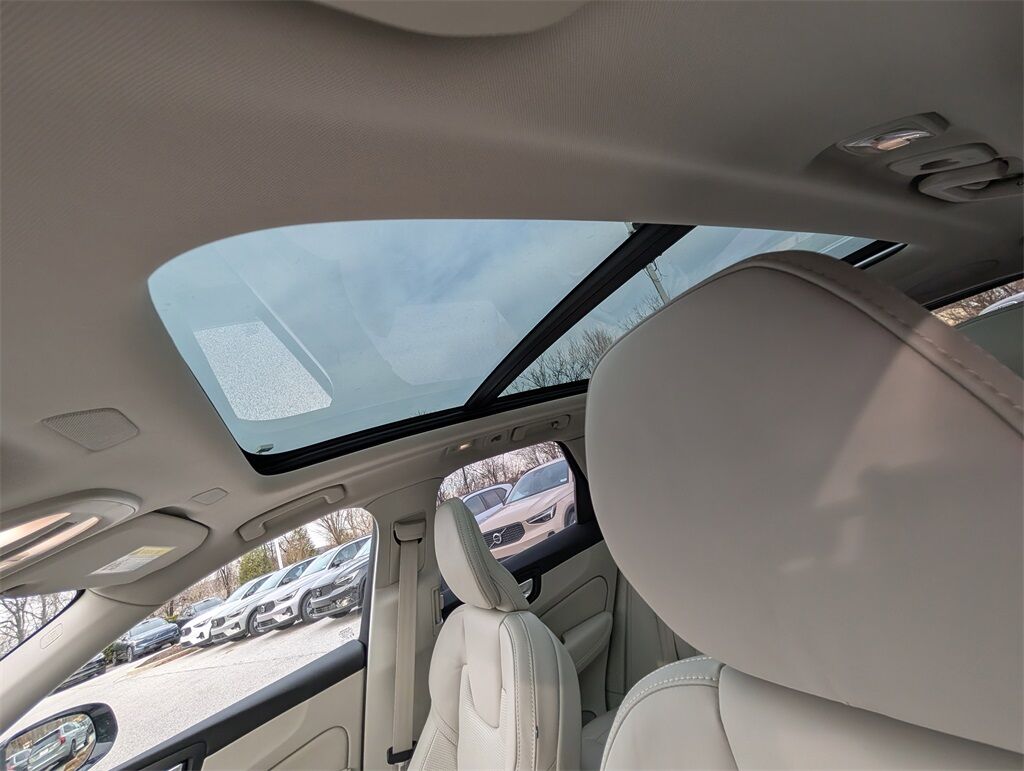 2026 Volvo XC60 B5 Ultra Hunt Valley MD