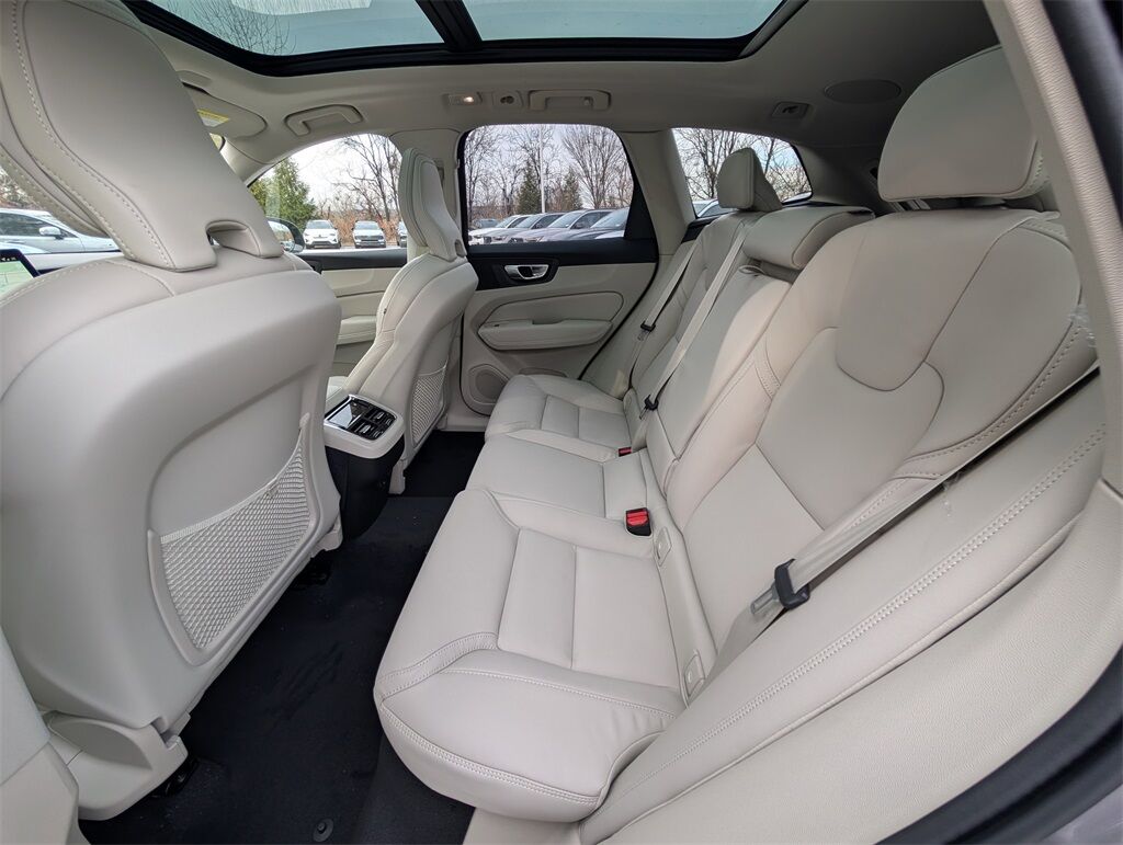 2026 Volvo XC60 B5 Ultra Hunt Valley MD