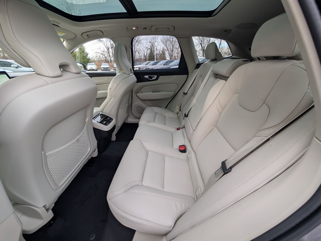 2026 Volvo XC60 B5 Ultra Hunt Valley MD